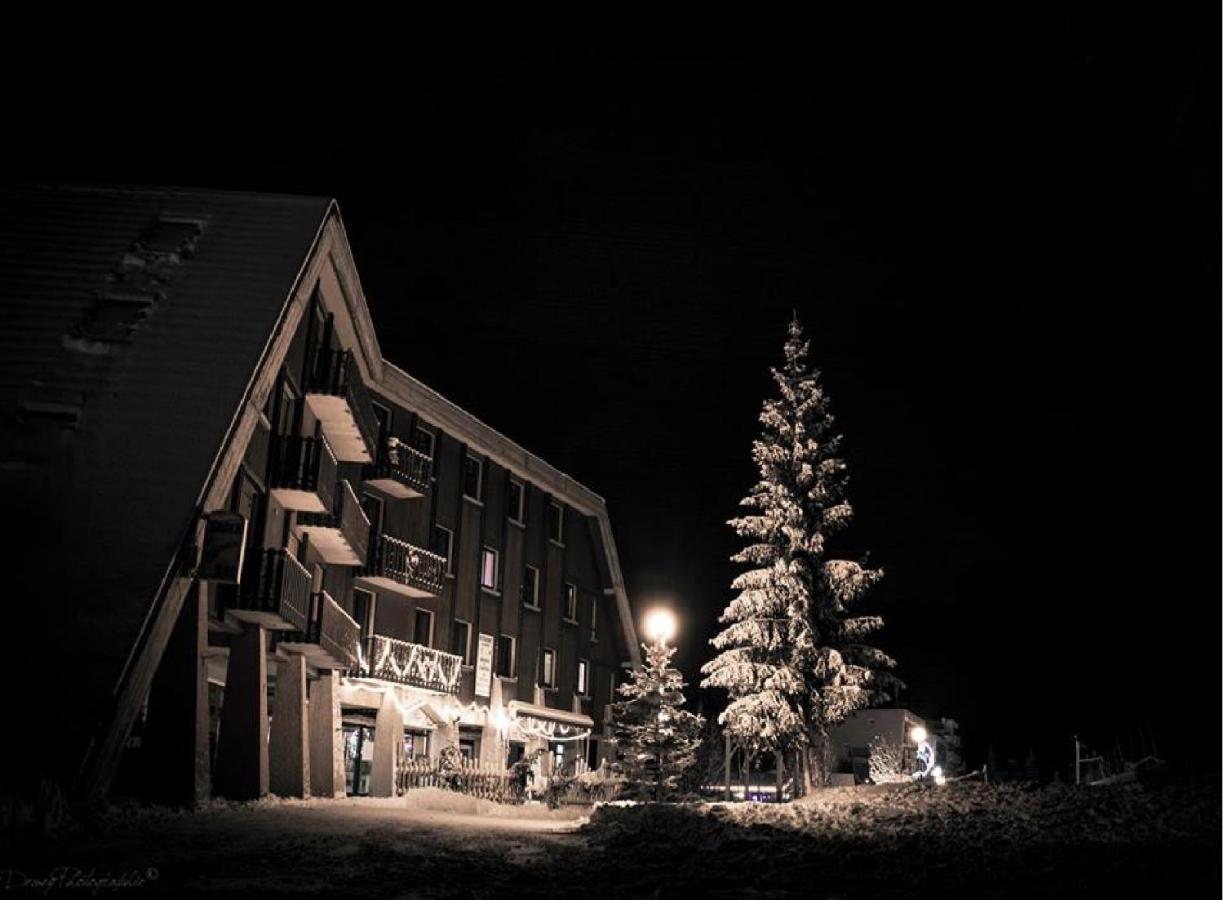Hotel Saint Jean Montclar  Kültér fotó