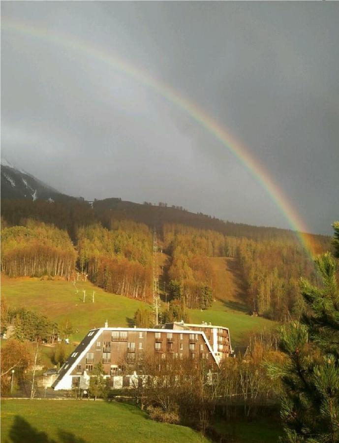 Hotel Saint Jean Montclar  Kültér fotó
